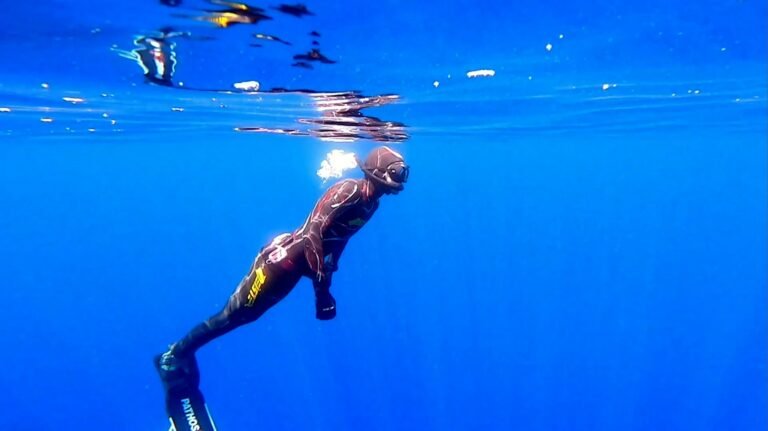 Step 11 of the ascent: placing and emptying the snorkel