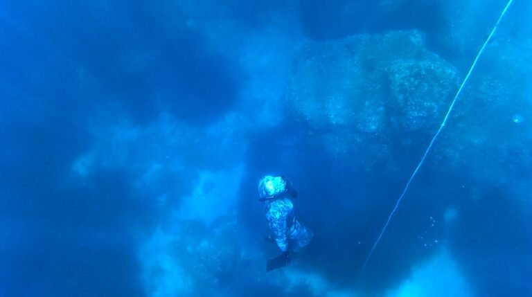 A periscopic gaze towards the surface