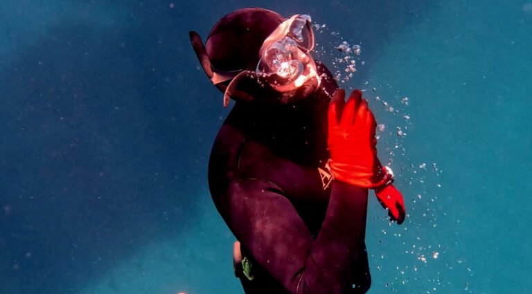 Taking back the expanding air in the mask